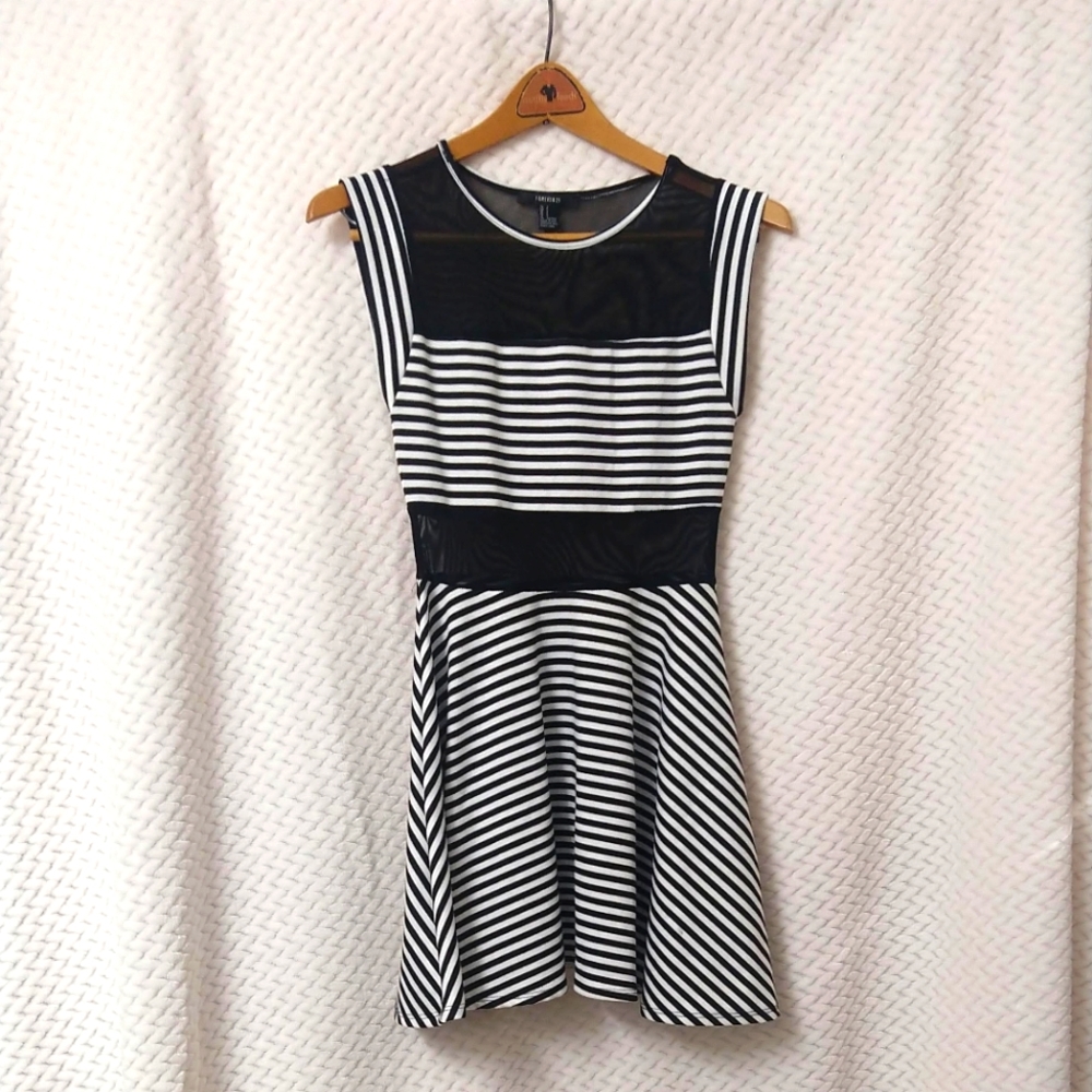 FOREVER 21 Striped Black and White Dress